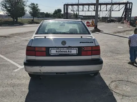 Volkswagen Vento 1993 года за 1 100 000 тг. в Сатпаев – фото 4