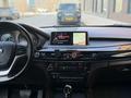 BMW X5 2016 года за 17 300 000 тг. в Алматы – фото 7