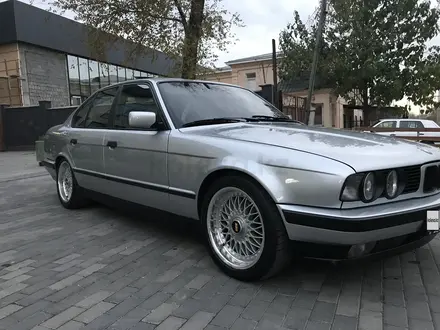 BMW 530 1990 года за 4 450 000 тг. в Шымкент – фото 3