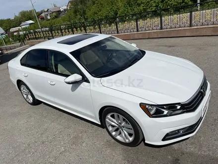 Volkswagen Passat 2018 года за 10 200 000 тг. в Астана – фото 18