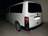 Volkswagen Transporter 2009 года за 9 500 000 тг. в Атырау – фото 2