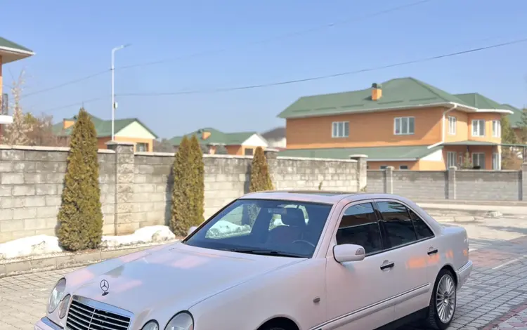 Mercedes-Benz E 55 AMG 1998 года за 4 000 000 тг. в Алматы