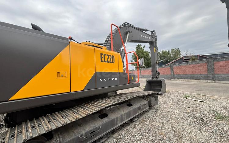 Volvo EC220 2025 г.