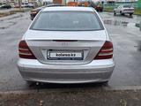 Mercedes-Benz C 240 2001 года за 3 200 000 тг. в Костанай – фото 2