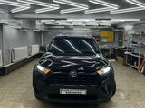 Toyota RAV4 2020 года за 14 300 000 тг. в Астана