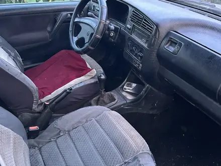 Volkswagen Golf 1993 года за 800 000 тг. в Караганда – фото 5