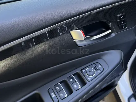 Hyundai Santa Fe 2021 года за 16 000 000 тг. в Караганда – фото 11