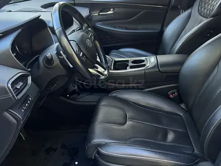 Hyundai Santa Fe 2021 года за 16 000 000 тг. в Караганда – фото 13