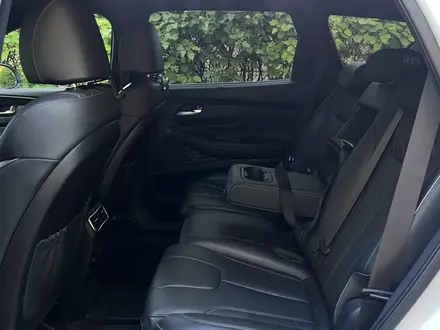 Hyundai Santa Fe 2021 года за 16 000 000 тг. в Караганда – фото 15