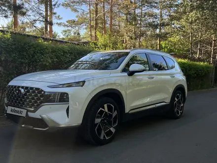 Hyundai Santa Fe 2021 года за 16 000 000 тг. в Караганда
