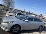 Hyundai Sonata 2015 года за 6 890 000 тг. в Алматы – фото 2