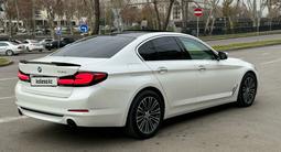 BMW 530 2018 года за 19 800 000 тг. в Астана – фото 2