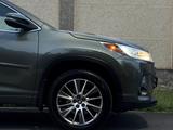 Toyota Highlander 2017 годаүшін16 500 000 тг. в Шымкент – фото 2