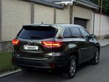 Toyota Highlander 2017 годаүшін16 500 000 тг. в Шымкент – фото 4