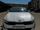 Kia K5 2021 года за 12 000 000 тг. в Актобе – фото 2