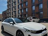 Kia K5 2021 года за 12 000 000 тг. в Актобе – фото 3