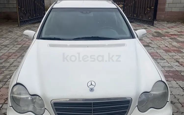 Mercedes-Benz C 220 2003 годаfor3 500 000 тг. в Усть-Каменогорск