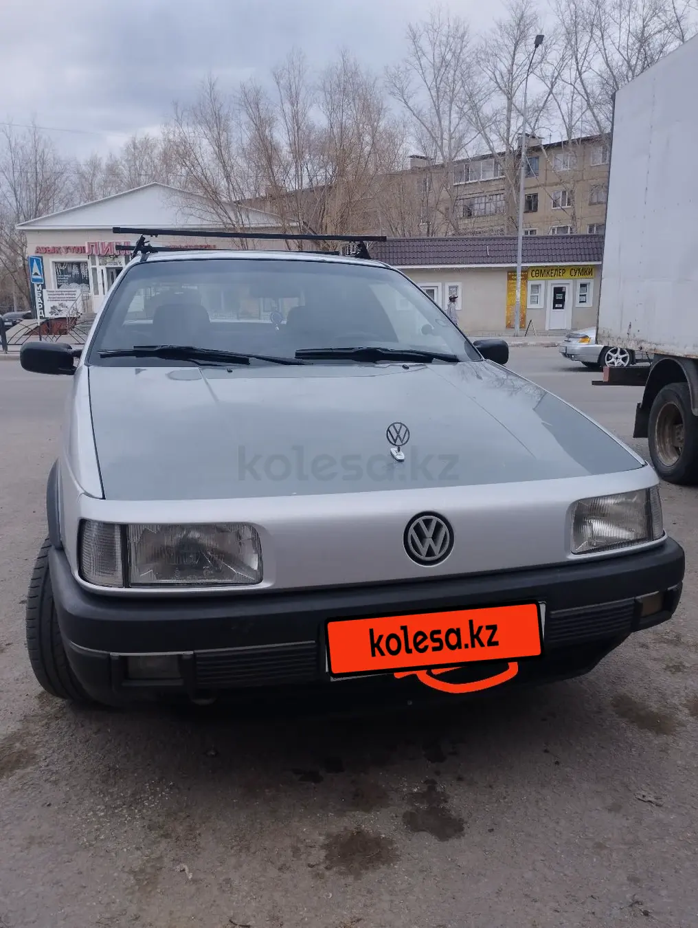 Volkswagen Passat, 1990