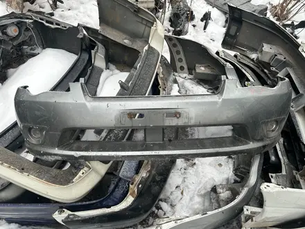 Передний бампер на Subaru legacy bp bl за 50 000 тг. в Алматы