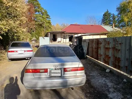 Toyota Camry 1998 года за 3 150 000 тг. в Усть-Каменогорск – фото 14