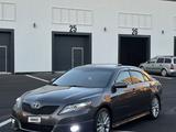 Toyota Camry 2010 года за 4 800 000 тг. в Атырау – фото 2