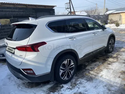 Hyundai Santa Fe 2019 года за 14 000 000 тг. в Алматы – фото 4