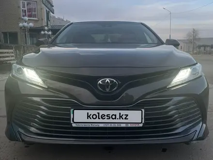 Toyota Camry 2020 года за 18 000 000 тг. в Семей – фото 29