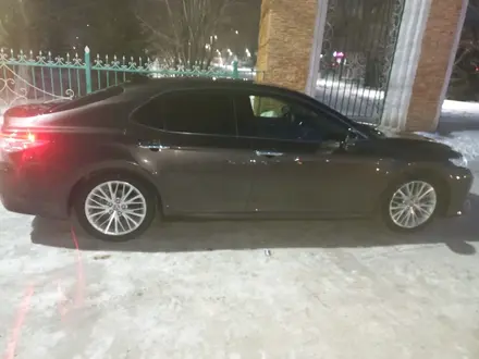 Toyota Camry 2020 года за 18 000 000 тг. в Семей