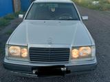 Mercedes-Benz E 220 1992 года за 1 300 000 тг. в Шахтинск