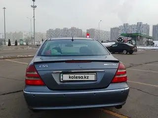 Mercedes-Benz E 320