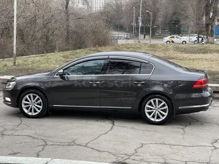 Volkswagen Passat 2011 года за 6 000 000 тг. в Алматы – фото 8