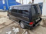 Volkswagen Caravelle 1996 года за 3 990 000 тг. в Актобе – фото 3