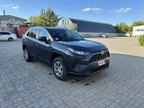 Toyota RAV4 2019 года за 13 400 000 тг. в Актобе