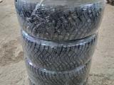 Комплект зимних шипованных шин Dunlop 255/40 R19 за 250 000 тг. в Караганда
