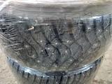 Комплект зимних шипованных шин Dunlop 255/40 R19 за 250 000 тг. в Караганда – фото 2