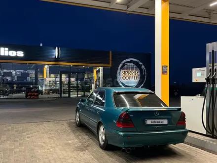 Mercedes-Benz C 200 1998 года за 2 700 000 тг. в Кызылорда – фото 20