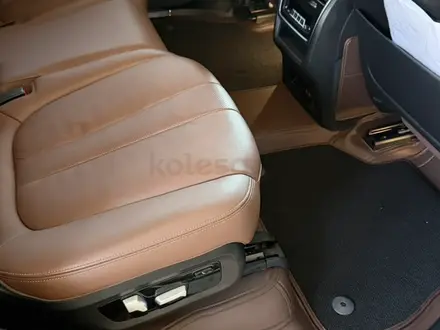 BMW X7 2022 года за 35 350 000 тг. в Алматы – фото 18