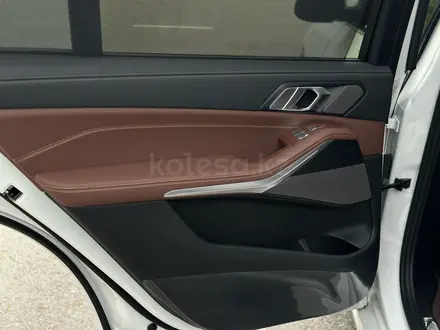 BMW X7 2022 года за 35 350 000 тг. в Алматы – фото 4