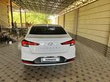 Hyundai Elantra 2019 годаүшін7 600 000 тг. в Шымкент – фото 2