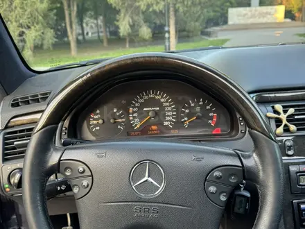 Mercedes-Benz E 55 AMG 1997 года за 4 400 000 тг. в Алматы – фото 10