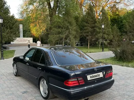 Mercedes-Benz E 55 AMG 1997 года за 4 400 000 тг. в Алматы – фото 6