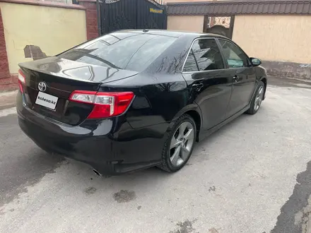 Toyota Camry 2014 года за 7 300 000 тг. в Шымкент – фото 12