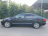 Skoda Superb 2013 года за 6 000 000 тг. в Алматы – фото 3
