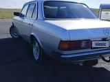 Mercedes-Benz E 240 1981 года за 2 250 000 тг. в Тараз – фото 3