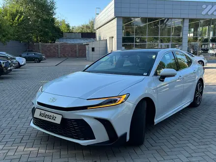 Toyota Camry 2024 года за 17 500 000 тг. в Алматы