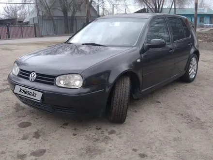Volkswagen Golf 2000 года за 3 000 000 тг. в Алматы