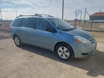 Toyota Sienna 2009 года за 7 500 000 тг. в Атырау – фото 4