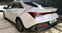 Hyundai Elantra 2024 года за 8 600 000 тг. в Алматы – фото 4