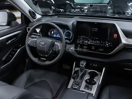 Toyota Highlander Luxe 2026 года за 29 000 000 тг. в Алматы – фото 15