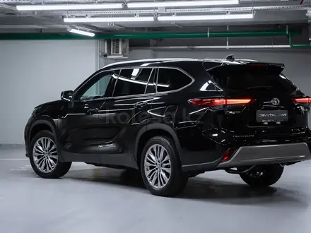 Toyota Highlander Luxe 2026 года за 29 000 000 тг. в Алматы – фото 7
